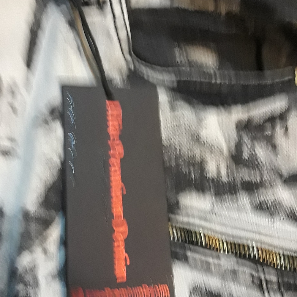 Jeans - Picture 2 of 3